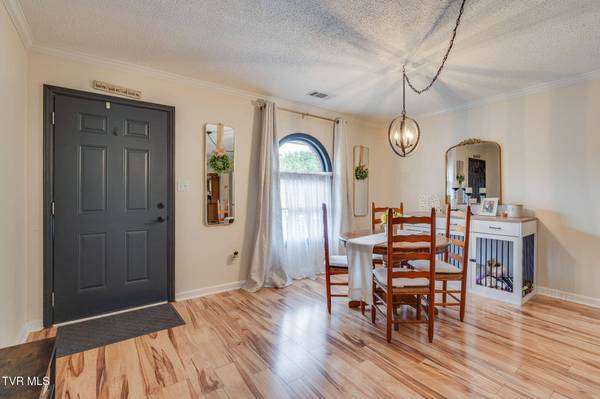 202 Phoenix CT #202, Kingsport, TN 37663