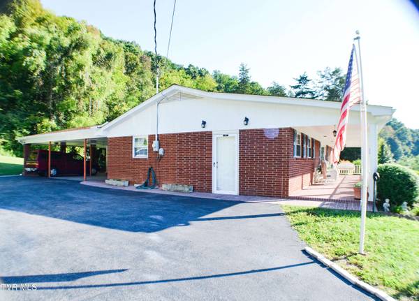 213 Russell DR, Rogersville, TN 37857