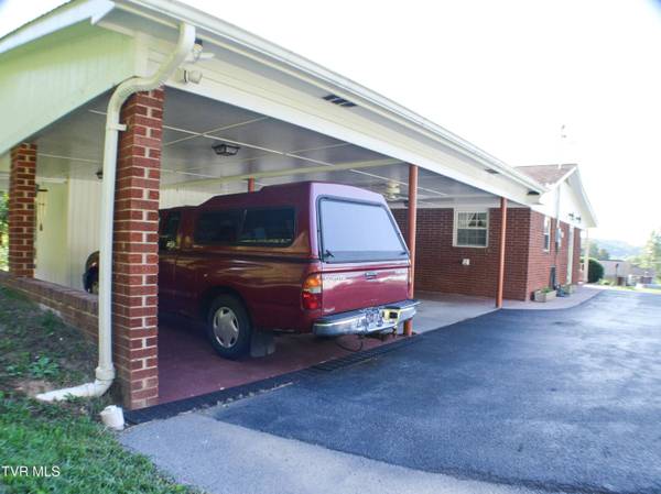 213 Russell DR, Rogersville, TN 37857