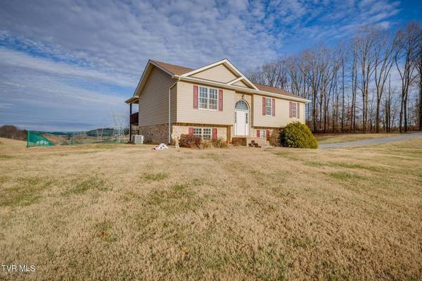 319 Allenwood DR, Surgoinsville, TN 37873