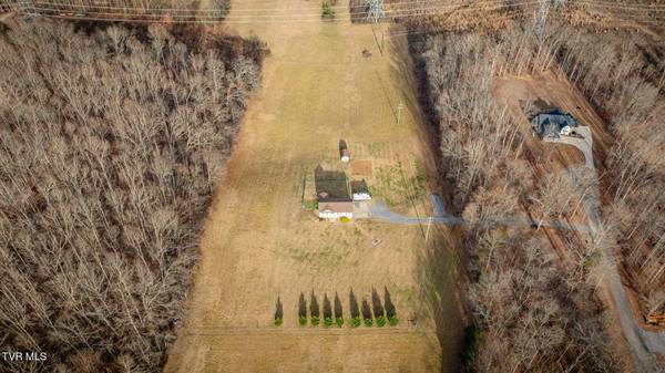 319 Allenwood DR, Surgoinsville, TN 37873