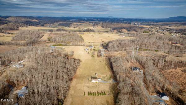 319 Allenwood DR, Surgoinsville, TN 37873