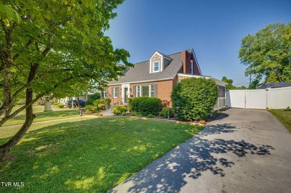 824 Fairmont AVE, Kingsport, TN 37660