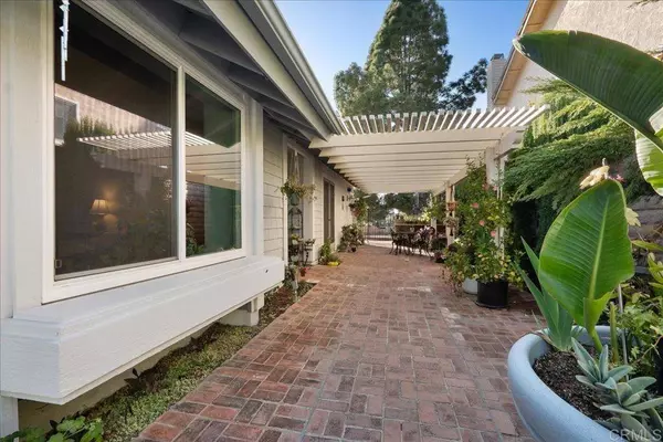 1981 Lemonwood LN, Vista, CA 92081