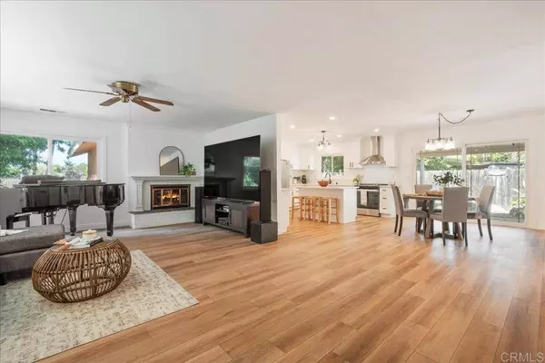 1210 Dolphin CIR, Vista, CA 92084