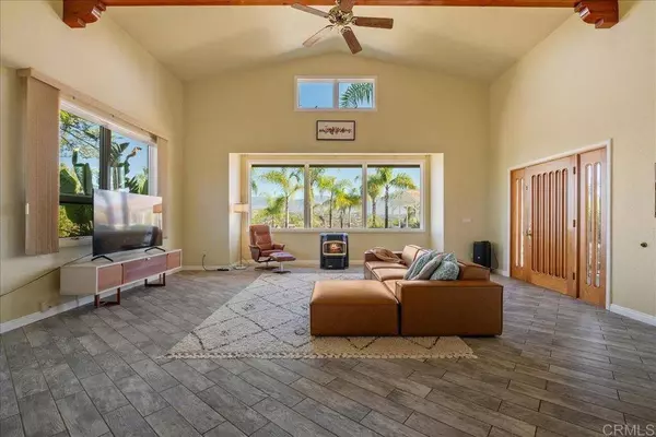 14015 Calle De Vista, Valley Center, CA 92082