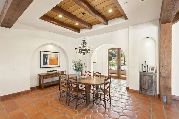 2525 Date Palm CT, Vista, CA 92084