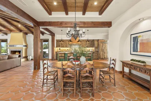 2525 Date Palm CT, Vista, CA 92084