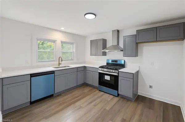 301 Brown ST, Thomasville, NC 27360