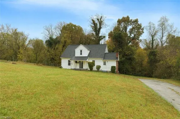 301 Brown ST, Thomasville, NC 27360