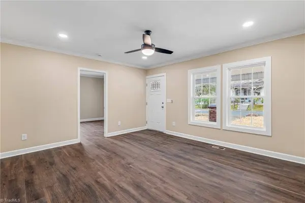 208 Warner ST, Thomasville, NC 27360