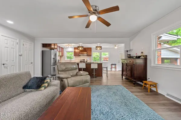 614 Ridgeway Drive, Burlington, NC 27217