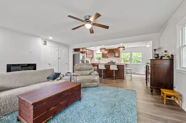 614 Ridgeway Drive, Burlington, NC 27217