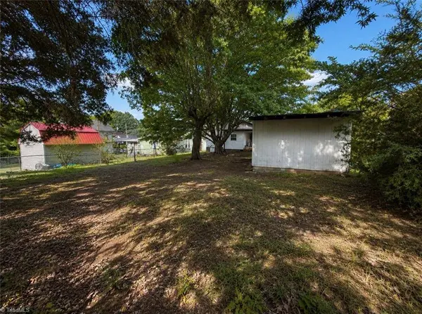 503 Reid ST, Thomasville, NC 27360
