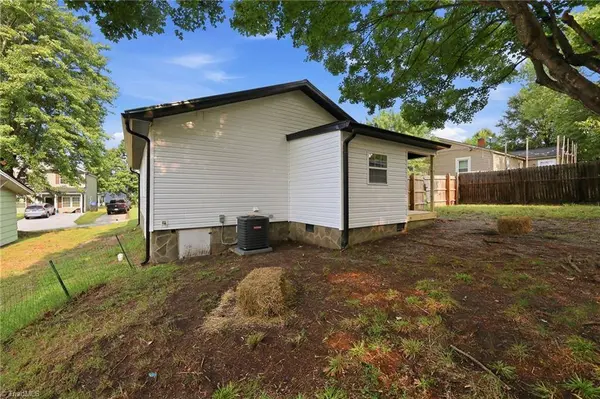 503 Reid ST, Thomasville, NC 27360