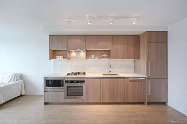 8988 Patterson RD #1209, Richmond, BC V6X 0R2