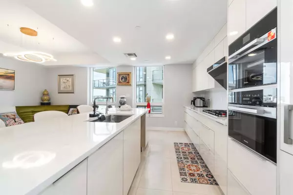 5131 Brighouse WAY #803, Richmond, BC V7C 0A6