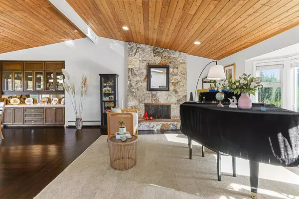 5243 Upland DR, Delta, BC V4M 2G3