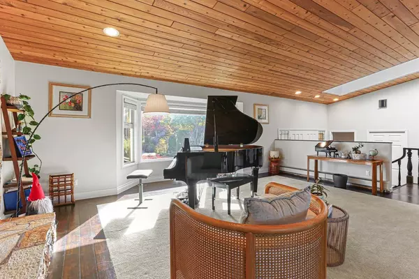 5243 Upland DR, Delta, BC V4M 2G3