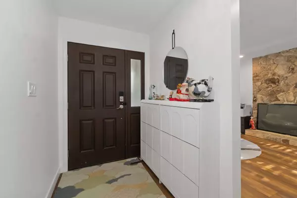 10520 Yarmish DR, Richmond, BC V7E 5E7