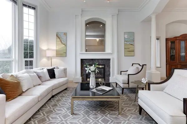 17079 57 AVE, Surrey, BC V3S 8M9