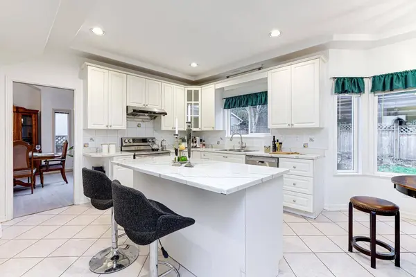 17079 57 AVE, Surrey, BC V3S 8M9