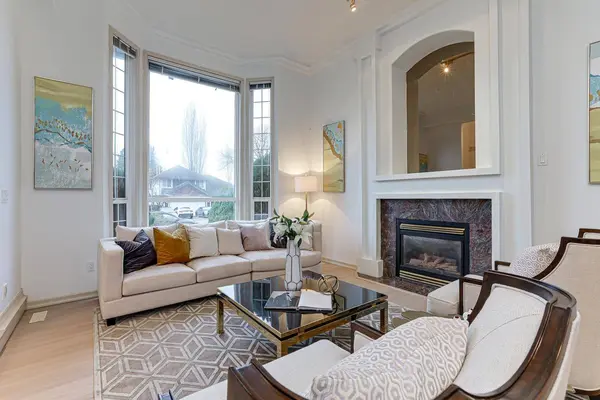 17079 57 AVE, Surrey, BC V3S 8M9