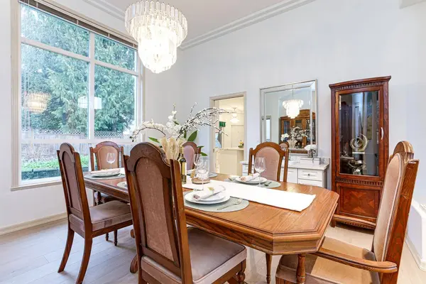 17079 57 AVE, Surrey, BC V3S 8M9