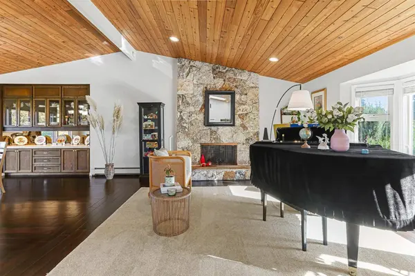 5243 Upland DR, Delta, BC V4M 2G3