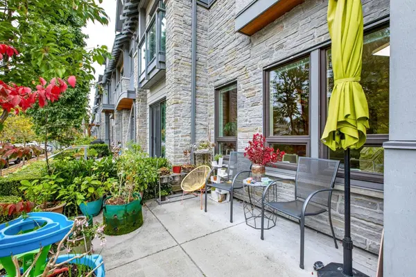 1708 55a ST #103, Tsawwassen, BC V4M 0A9