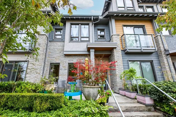 1708 55a ST #103, Tsawwassen, BC V4M 0A9