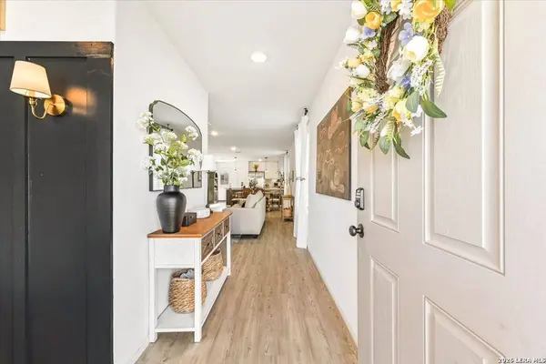 9812 BUTTE CRK, San Antonio, TX 78254