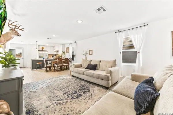 9812 BUTTE CRK, San Antonio, TX 78254