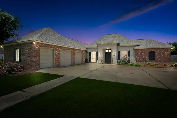 8595 Ormand Drive, Zachary, LA 70791