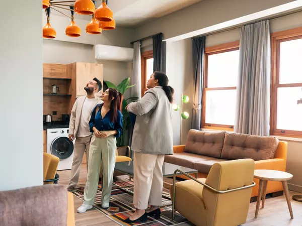 Springtime Home Inspections: 9 Things Buyers & Sellers Should Look For