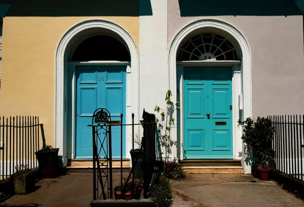 Curb Appeal in Bloom — Preparing Your NOLA Home for a Spring Sale