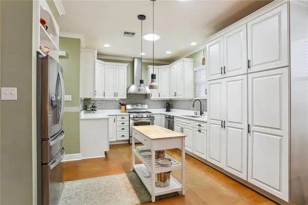 230 HAY PL, New Orleans, LA 70124