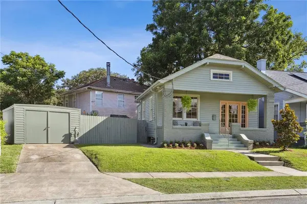 2303 WISTERIA ST, New Orleans, LA 70122