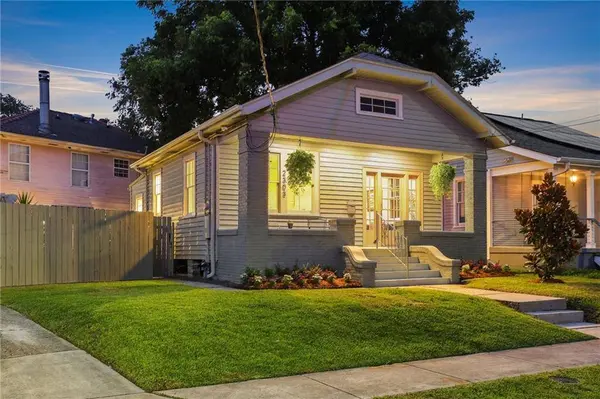 2303 WISTERIA ST, New Orleans, LA 70122