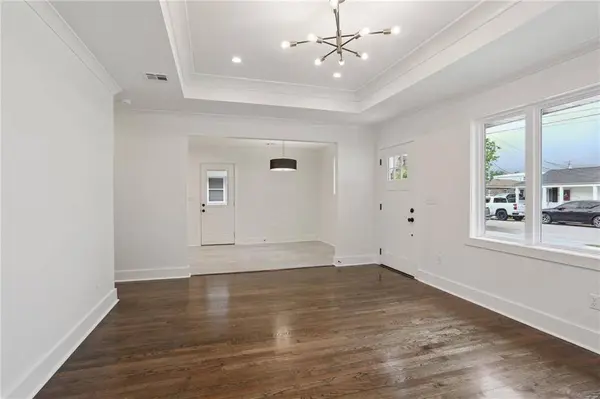 8925 RENSU DR, River Ridge, LA 70123