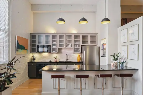 448 JULIA ST #208, New Orleans, LA 70130