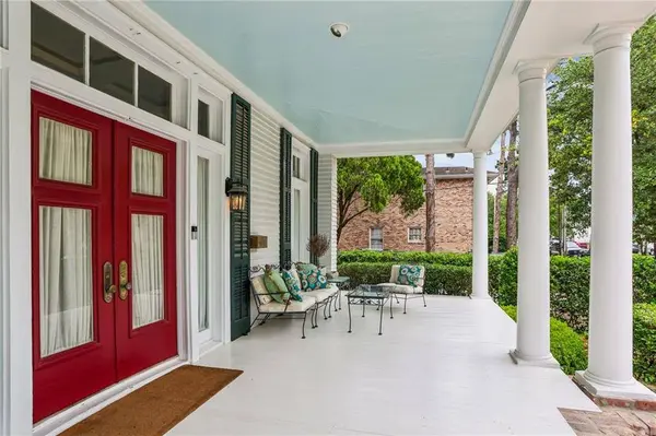 1238 BROADWAY ST, New Orleans, LA 70118