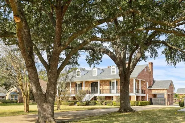 67 ELMWOOD DR, Destrehan, LA 70047