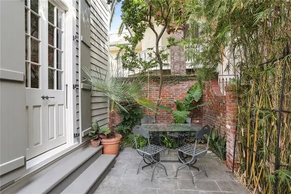 1025 ORLEANS AVE, New Orleans, LA 70116