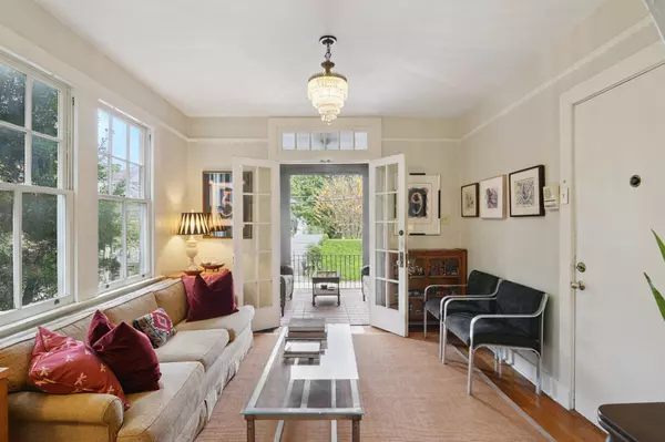 New Orleans, LA 70130,1114 Second Street