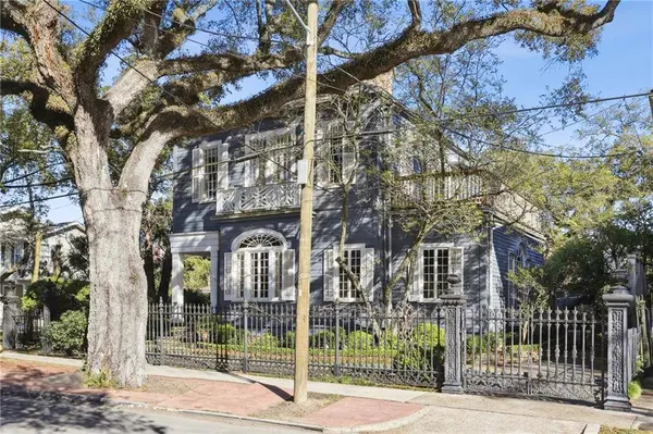 377 AUDUBON ST, New Orleans, LA 70118