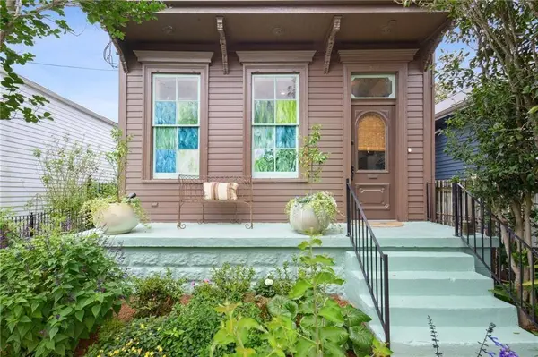 722 CONSTANTINOPLE ST, New Orleans, LA 70115