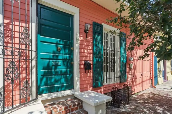 834 DUBLIN ST, New Orleans, LA 70118