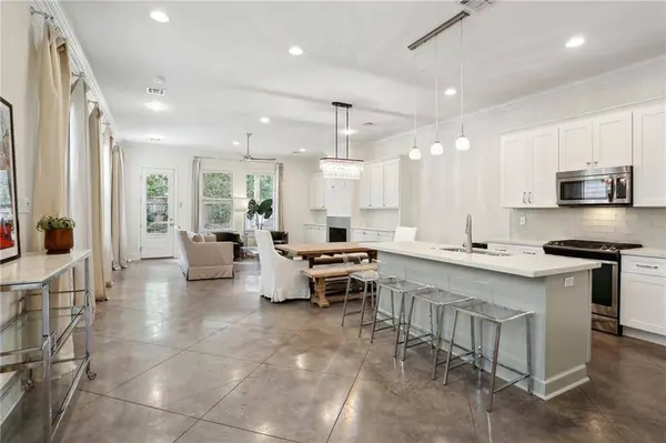 404 N LABARRE RD, Metairie, LA 70001