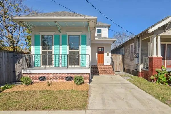 4221 S ROBERTSON ST, New Orleans, LA 70115